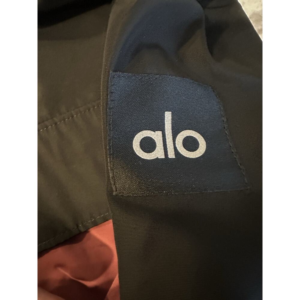 Alo Yoga International Anorak 2 - Toned Hoodie Color Black /mars Clay Size Small - Picture 6 of 8